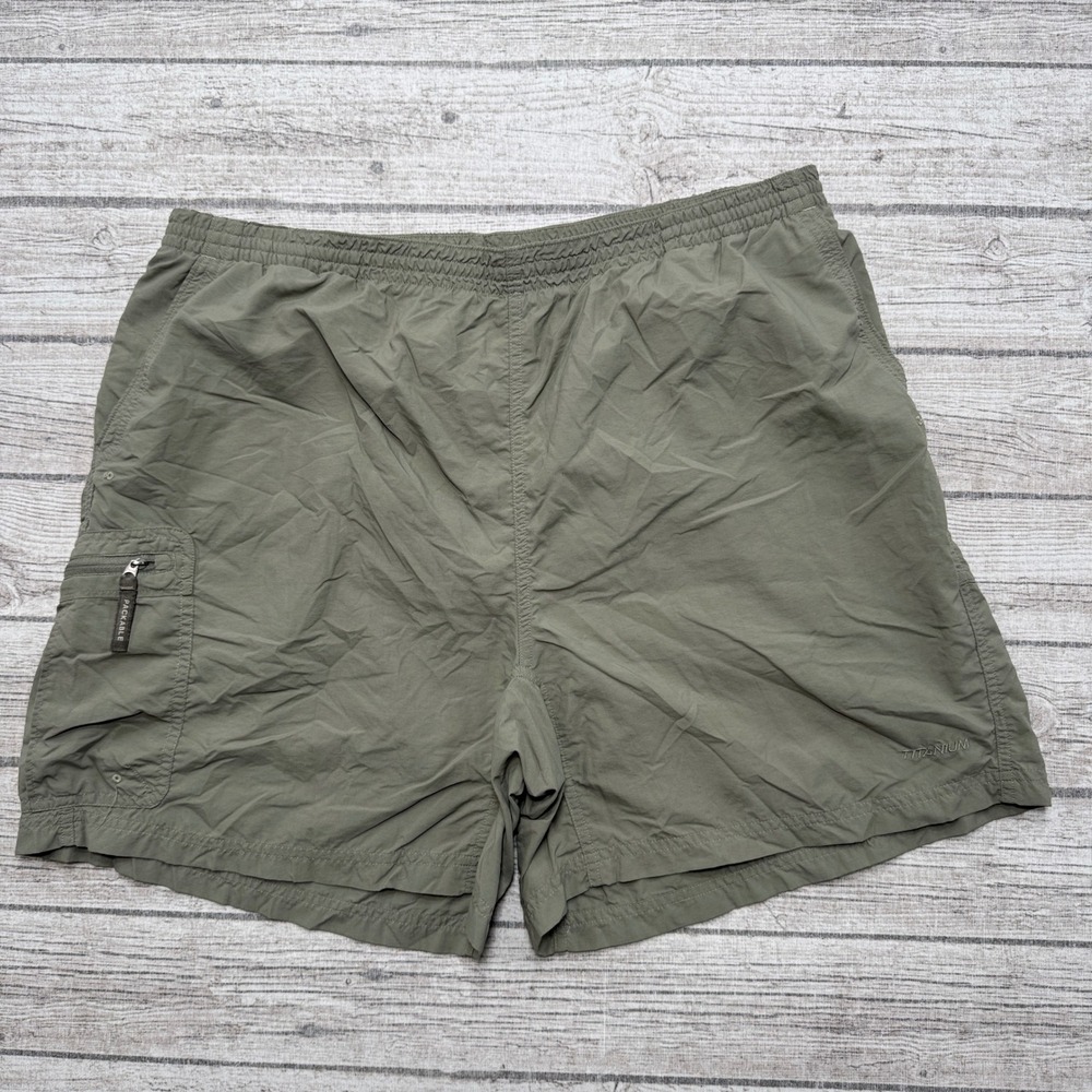Columbia Cargo Shorts Men's XL Green Titanium Sportswear Athletic Hiking Workout